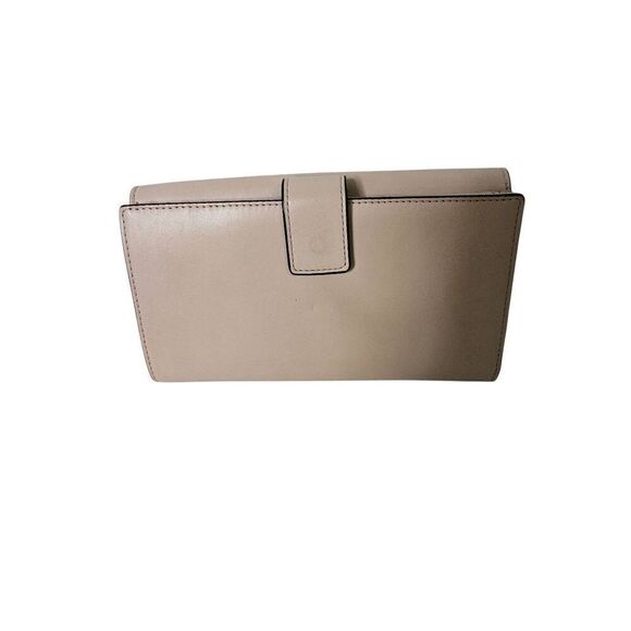 Michael Kors blush pink leather wallet. - Picture 2 of 5